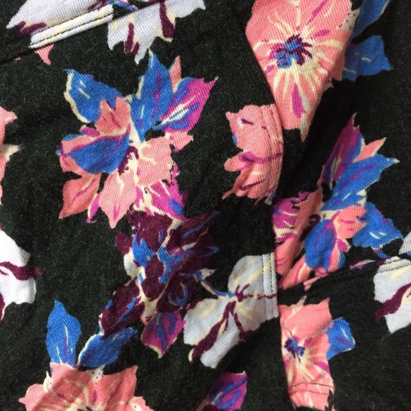 Free People Off Shoulder Floral Print Halter Neck Crop Top Size Medium - Picture 7 of 9